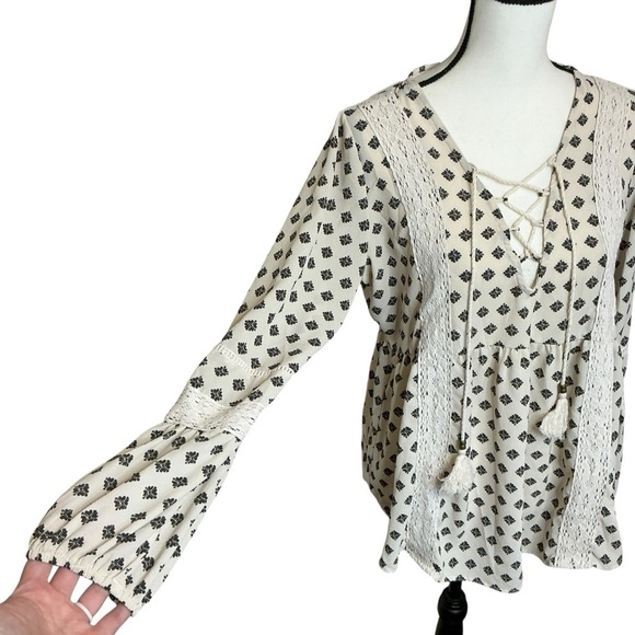 Hint of Mint Lace Up Peasant Blouse Cream and Black Boho Bohemian Cottage Core - Picture 7 of 16